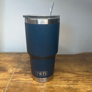 YETI Stainless Steel Rambler Tumbler Blue 30oz Lid Straw